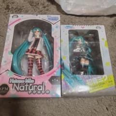 【希少】初音ミク　プレミアムフィギュアセット　2体　中古 初音ミクスーパープレミアムフィギュア2体セット - メルカリ