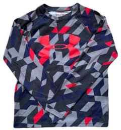 UNDER ARMOUR HeatGear 長袖Tシャツ YSMサイズのサムネイル