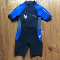 子供用ウェットスーツのサムネイル
