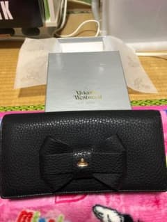 可愛いヴィヴィアン財布(^^)のサムネイル