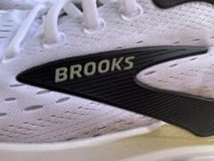 走行3回のみ BROOKS GHOST MAX3 ブルックスゴースト26.5cm 走行3回のみ BROOKS GHOST MAX3 ブルックスゴースト26.5cm - メルカリ