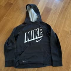 NIKE Dri-FIT フード付きパーカー ブラックのサムネイル