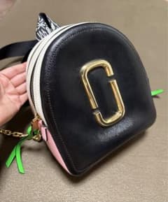 【値下げ】マークジェイコブス　リュック　ダブルＪ　パックショット　レザーのサムネイル