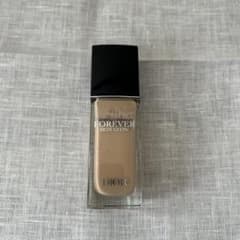 Dior FOREVER SKIN GLOW 1N リキッドファンデーションのサムネイル