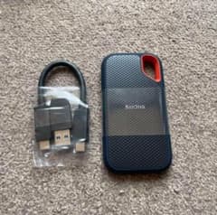 SanDisk SSD 外付け 1TB 読出最大1050MB/秒 防滴防塵のサムネイル
