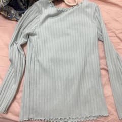 服のサムネイル