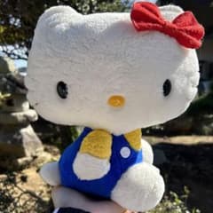 キティ　ぬいぐるみのサムネイル