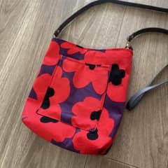 ハンドメイドショルダーバッグ　ポシェット　北欧風のサムネイル