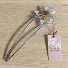 お花のかんざしのサムネイル