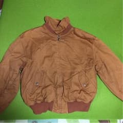 ケティのジャンパーのサムネイル