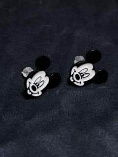 『のんちゃん専用』Disney ミッキーマウス ピアス 両耳用のサムネイル