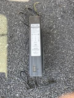 BLAZE EV DELIVERY 充電器 : FY73010000アダプター - メルカリ