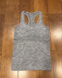 lululemon レーサーバック タンク グレーのサムネイル