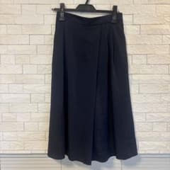 【美品】UNTITLED ネイビー ガウチョパンツ ワイドパンツのサムネイル