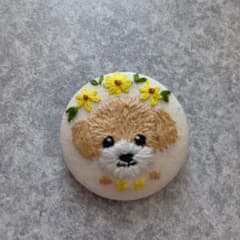 せいちゃん様専用　トイプードル刺繍ブローチ 　2点のサムネイル