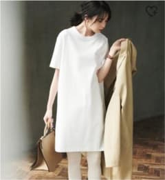 UNIQLO クルーネックTシャツワンピースのサムネイル