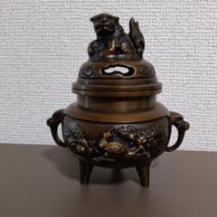 獅子摘み 真鍮製 仏具 半世紀を迎えた三足香炉のサムネイル