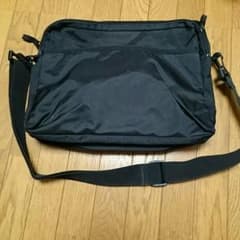 無印良品カバンのサムネイル