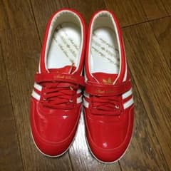 みく様専用☆didas☆赤スニーカーのサムネイル