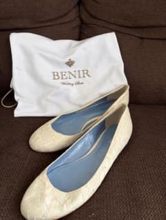 BENIR アイボリー レース フラットシューズのサムネイル