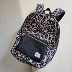 Herschel リュック レオパード柄 バックパックのサムネイル
