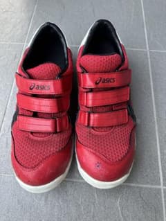 安全靴asicsのサムネイル