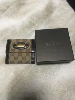GUCCI 二つ折財布のサムネイル