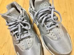 NIKE エアハラチのサムネイル