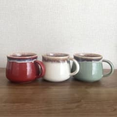 deuxCドゥセー マグカップ レッド グリーン ベージュ 3個セットのサムネイル