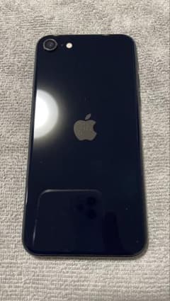 Apple iPhone SE3 64G 美品のサムネイル