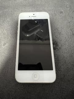 Apple iPhone 5 シルバー 本体 - メルカリ