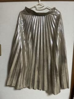 ZARA WOMAN メタリック プリーツ フレアスカートXSのサムネイル