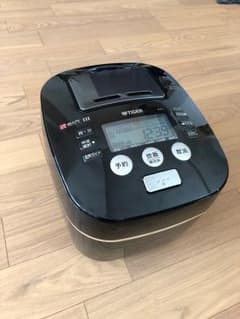 【値下げ】タイガー土鍋圧力IH炊飯器 (内釜なし) JKX-V102のサムネイル
