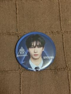 PRODUCE101JAPAN新世界 パクシヨン 缶バッチ　ラッキードロー　日プ 日プ PRODUCE 101 JAPAN 新世界 パク・シヨン 缶バッジ - メルカリ