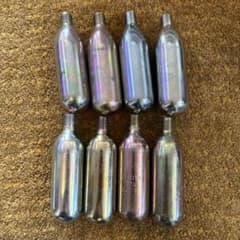 二酸化炭素小型高圧ボンベ64g×8本　汎用のサムネイル