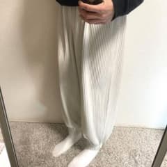 ISSEY MIYAKE プリーツプリーズ バルーンパンツ ジョガーのサムネイル