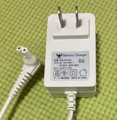 ヤーマン アセチノ メガシェイプ 電源アダプターのサムネイル