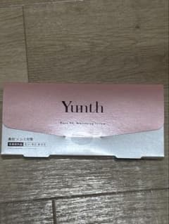Yunth 薬用ホワイトニングエッセンスPVC　美容液のサムネイル