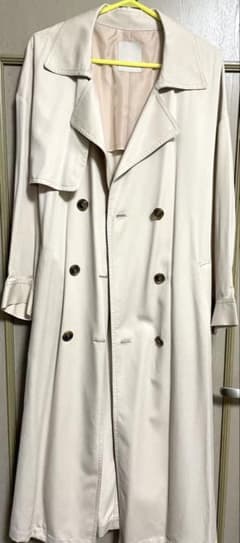 フリーズマート　ベージュ トレンチコート