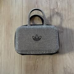 adidas ラインストーンクラッチバッグ - メルカリ