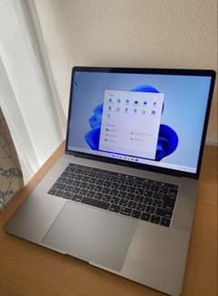 [2023年OS] MacBook Pro 1TB 指紋認証、タッチパネルのサムネイル