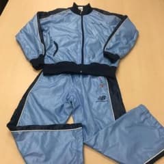 【専用】ニューバランス 女児 140ジャージ上下のサムネイル