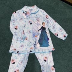 【新品タグ付】アナ雪　パジャマ　120のサムネイル