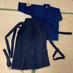 剣道　胴着と袴　小学生サイズのサムネイル