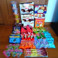 ⑧お菓子まとめ売り アミューズメント景品 - メルカリ