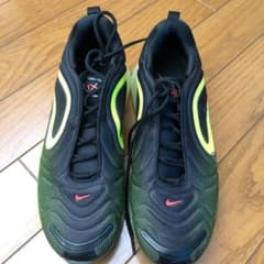 綾ちゃん専用　Nike airmax 720のサムネイル