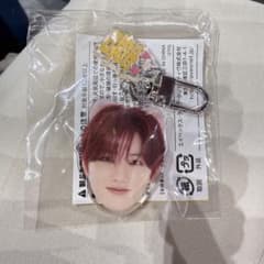 treasure ジュンギュ　顔アクキーのサムネイル
