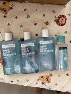 MAYBELLINE メイク落とし 4本セットのサムネイル