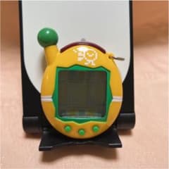 ミケ様専用　超じんせーエンジョイたまごっちプラス　いえろーセーターのサムネイル