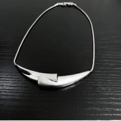 GIVANCHY ジバンシー　ヴィンテージ　シルバー　ネックレスのサムネイル